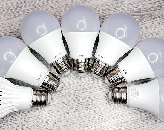 AliДно #2: тест семи недорогих ламп с Aliexpress