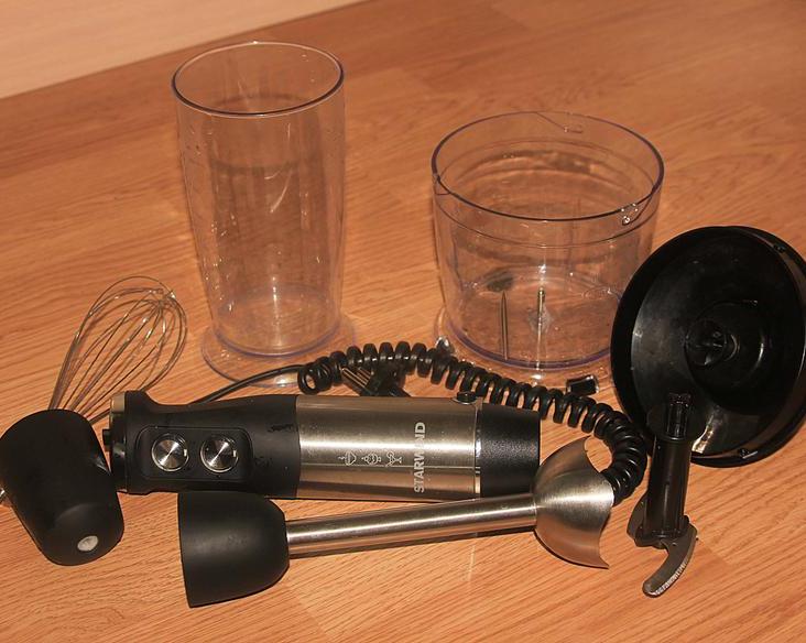 Блендер StarWind SBP5655B – маленький помощник на кухне